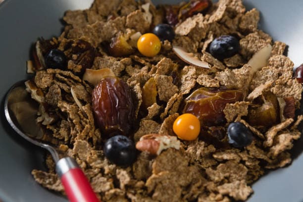 تصویر 2 از قیمت خرید گرانولا خرما و گردو با فروش عمده